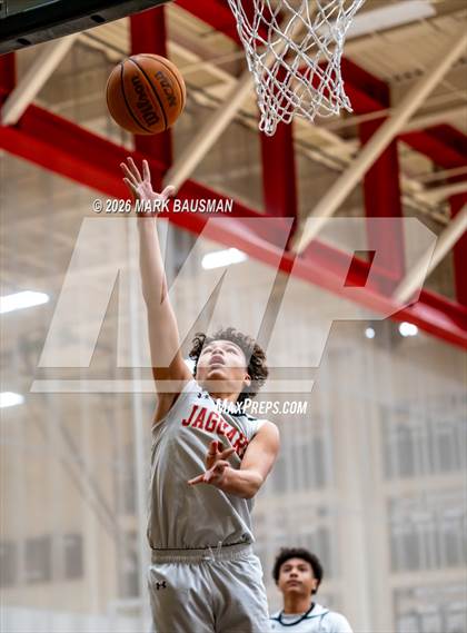 Thumbnail 2 in FR: Katella @ Segerstrom photogallery.