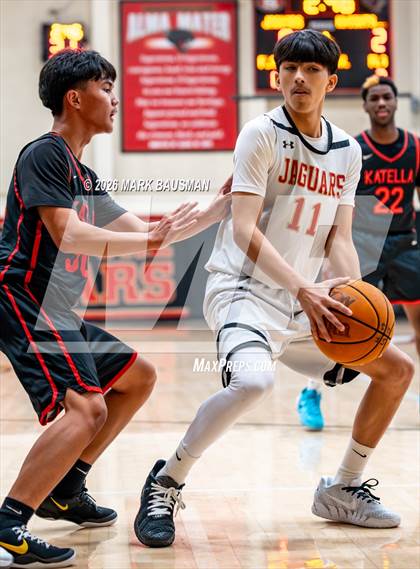 Thumbnail 3 in FR: Katella @ Segerstrom photogallery.