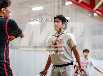 Thumbnail 2 in FR: Katella @ Segerstrom photogallery.