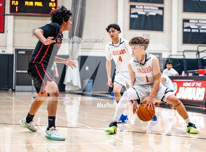 Thumbnail 1 in FR: Katella @ Segerstrom photogallery.