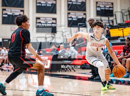 Thumbnail 3 in FR: Katella @ Segerstrom photogallery.