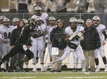 Thumbnail 1 in St. Peter's Prep vs. Paramus Catholic (NJSIAA Non Public, Group 4 Final)  photogallery.
