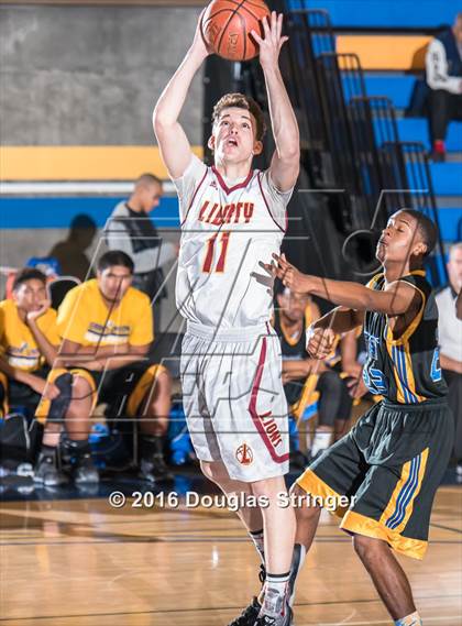 Thumbnail 2 in Liberty vs. Grant photogallery.