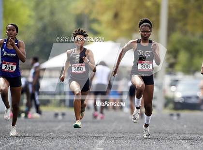 Thumbnail 2 in Lewis James Invitational (100 Meter Final) photogallery.