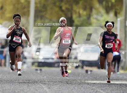 Thumbnail 3 in Lewis James Invitational (100 Meter Final) photogallery.