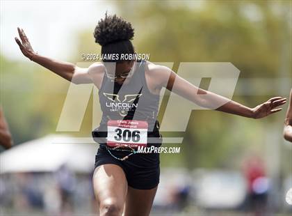 Thumbnail 2 in Lewis James Invitational (100 Meter Final) photogallery.