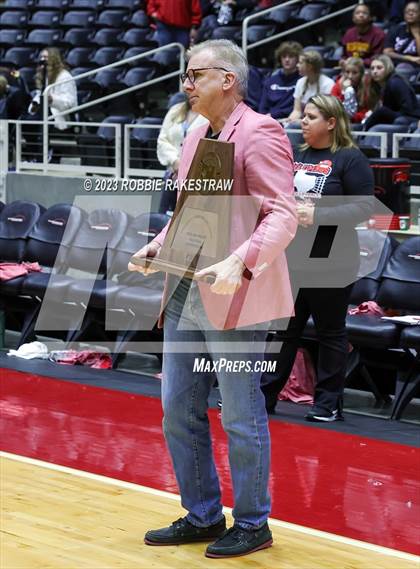 Thumbnail 1 in Columbus vs. Gunter (UIL 3A Volleyball Semifinal Medal Ceremony) photogallery.