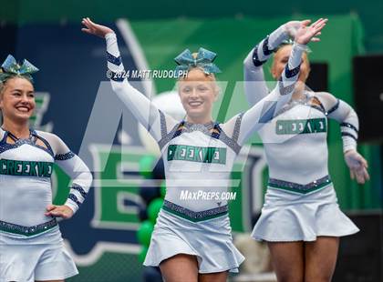 Thumbnail 3 in Creekview (Creekview Classic) photogallery.