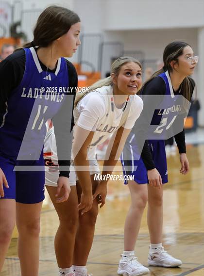 Thumbnail 2 in Grand Saline vs Yantis photogallery.