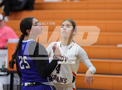 Thumbnail 3 in Grand Saline vs Yantis photogallery.