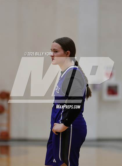 Thumbnail 1 in Grand Saline vs Yantis photogallery.