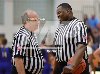 Thumbnail 1 in Grand Saline vs Yantis photogallery.