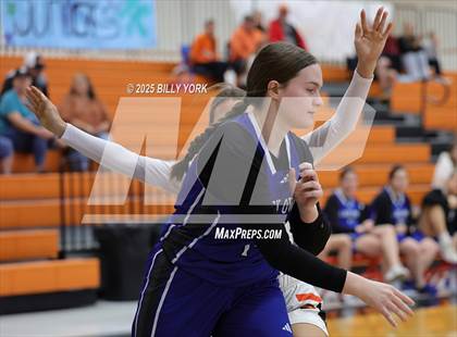 Thumbnail 1 in Grand Saline vs Yantis photogallery.