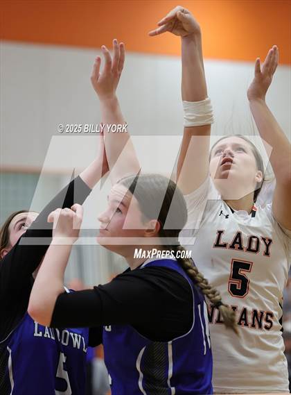 Thumbnail 2 in Grand Saline vs Yantis photogallery.