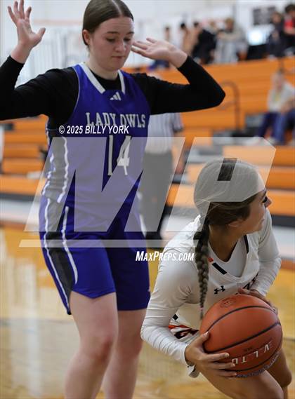 Thumbnail 2 in Grand Saline vs Yantis photogallery.