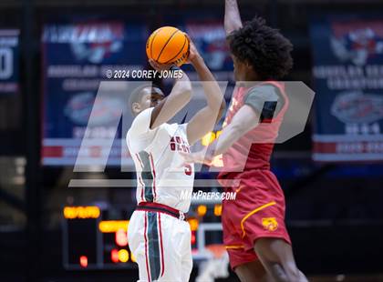 Thumbnail 2 in Holy Innocents Episcopal vs North Oconee (GHSA 4A State Championship) photogallery.