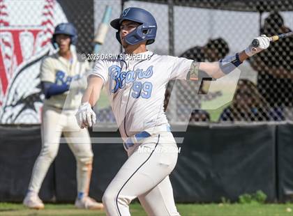 Thumbnail 2 in Warren vs. Poston Butte (Pinon/Huffman Memorial Invitational) photogallery.
