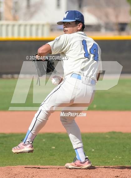 Thumbnail 1 in Warren vs. Poston Butte (Pinon/Huffman Memorial Invitational) photogallery.