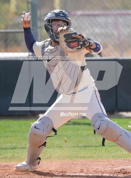 Thumbnail 1 in Warren vs. Poston Butte (Pinon/Huffman Memorial Invitational) photogallery.