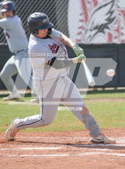 Thumbnail 2 in Warren vs. Poston Butte (Pinon/Huffman Memorial Invitational) photogallery.