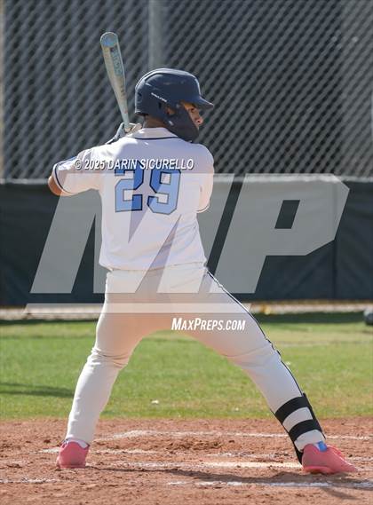 Thumbnail 2 in Warren vs. Poston Butte (Pinon/Huffman Memorial Invitational) photogallery.
