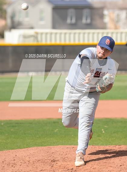 Thumbnail 1 in Warren vs. Poston Butte (Pinon/Huffman Memorial Invitational) photogallery.