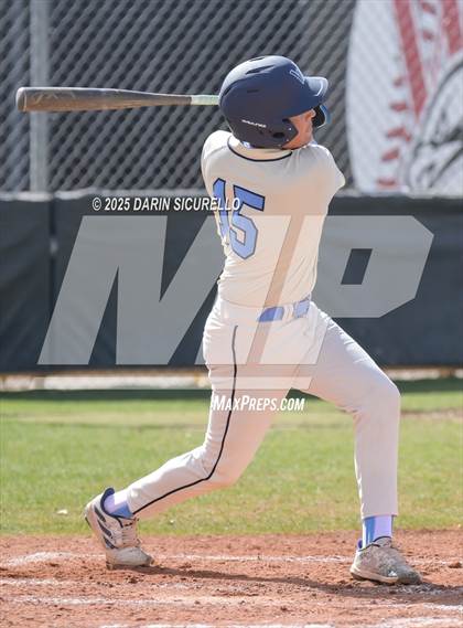 Thumbnail 2 in Warren vs. Poston Butte (Pinon/Huffman Memorial Invitational) photogallery.