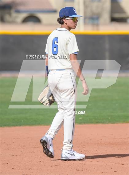 Thumbnail 3 in Warren vs. Poston Butte (Pinon/Huffman Memorial Invitational) photogallery.