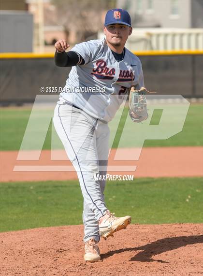 Thumbnail 3 in Warren vs. Poston Butte (Pinon/Huffman Memorial Invitational) photogallery.