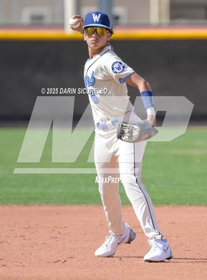 Thumbnail 2 in Warren vs. Poston Butte (Pinon/Huffman Memorial Invitational) photogallery.