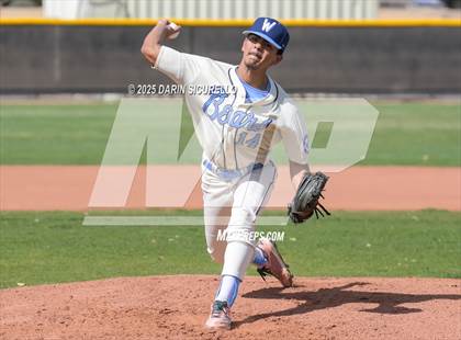 Thumbnail 2 in Warren vs. Poston Butte (Pinon/Huffman Memorial Invitational) photogallery.