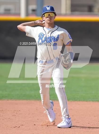 Thumbnail 3 in Warren vs. Poston Butte (Pinon/Huffman Memorial Invitational) photogallery.