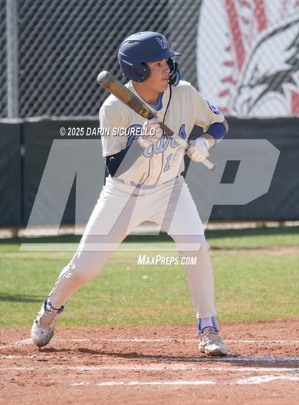 Thumbnail 3 in Warren vs. Poston Butte (Pinon/Huffman Memorial Invitational) photogallery.