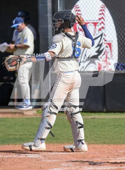 Thumbnail 1 in Warren vs. Poston Butte (Pinon/Huffman Memorial Invitational) photogallery.