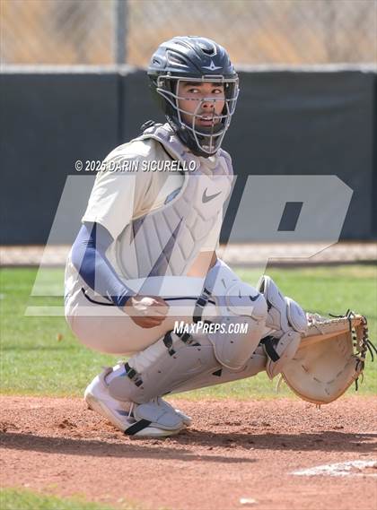 Thumbnail 1 in Warren vs. Poston Butte (Pinon/Huffman Memorial Invitational) photogallery.