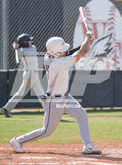 Thumbnail 2 in Warren vs. Poston Butte (Pinon/Huffman Memorial Invitational) photogallery.