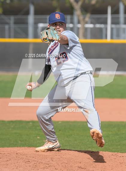 Thumbnail 3 in Warren vs. Poston Butte (Pinon/Huffman Memorial Invitational) photogallery.
