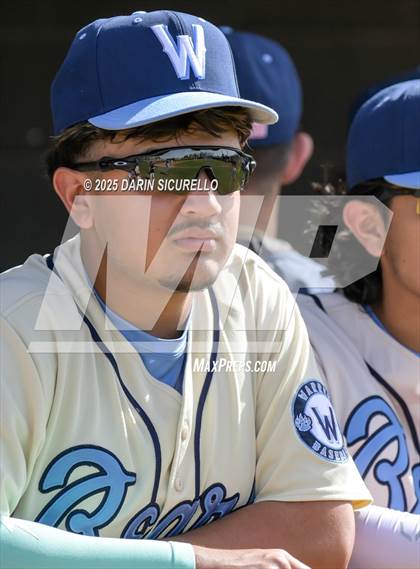 Thumbnail 1 in Warren vs. Poston Butte (Pinon/Huffman Memorial Invitational) photogallery.