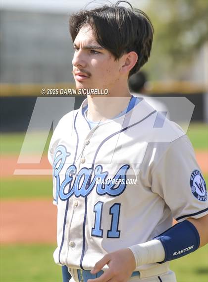 Thumbnail 2 in Warren vs. Poston Butte (Pinon/Huffman Memorial Invitational) photogallery.