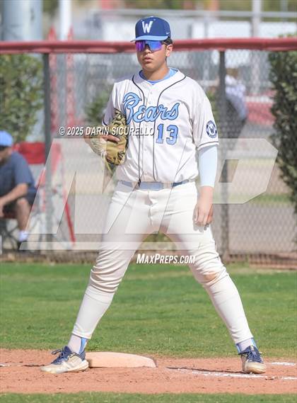 Thumbnail 2 in Warren vs. Poston Butte (Pinon/Huffman Memorial Invitational) photogallery.