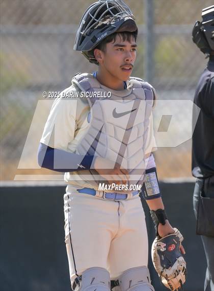 Thumbnail 1 in Warren vs. Poston Butte (Pinon/Huffman Memorial Invitational) photogallery.