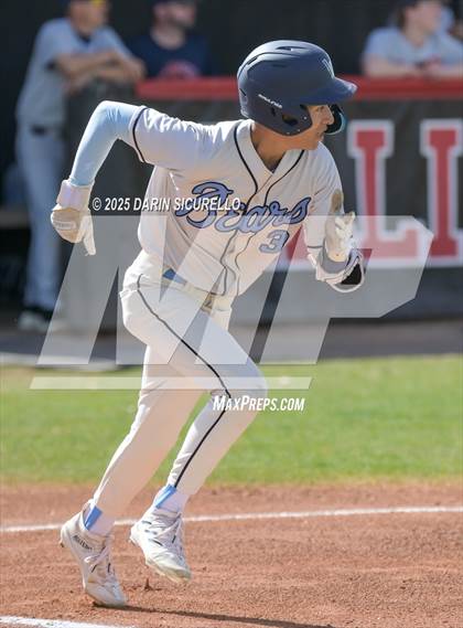 Thumbnail 2 in Warren vs. Poston Butte (Pinon/Huffman Memorial Invitational) photogallery.