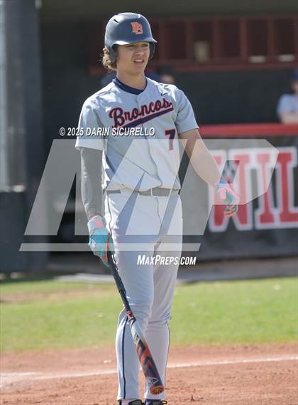 Thumbnail 3 in Warren vs. Poston Butte (Pinon/Huffman Memorial Invitational) photogallery.