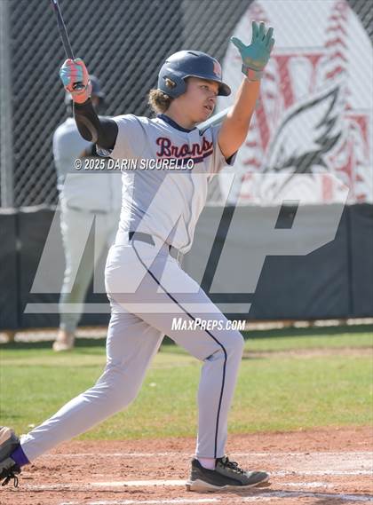 Thumbnail 1 in Warren vs. Poston Butte (Pinon/Huffman Memorial Invitational) photogallery.