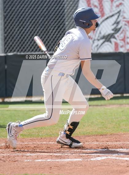Thumbnail 2 in Warren vs. Poston Butte (Pinon/Huffman Memorial Invitational) photogallery.