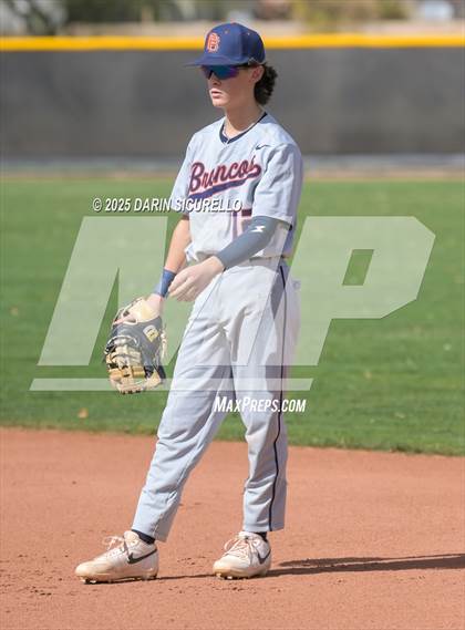 Thumbnail 3 in Warren vs. Poston Butte (Pinon/Huffman Memorial Invitational) photogallery.