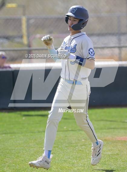 Thumbnail 2 in Warren vs. Poston Butte (Pinon/Huffman Memorial Invitational) photogallery.