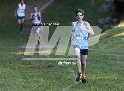 Thumbnail 2 in Fr: Monroe Parker Invitational photogallery.