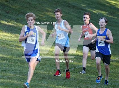 Thumbnail 2 in Fr: Monroe Parker Invitational photogallery.