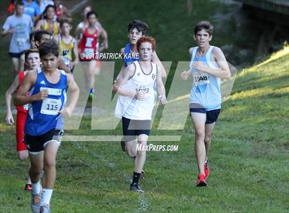 Thumbnail 2 in Fr: Monroe Parker Invitational photogallery.